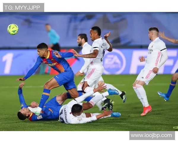 马德里德比再次上演,皇马逆转巴萨夺得胜利 马德里德比再次上演,皇马逆转巴萨夺得胜利